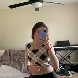 V-neck Pattern Sweater